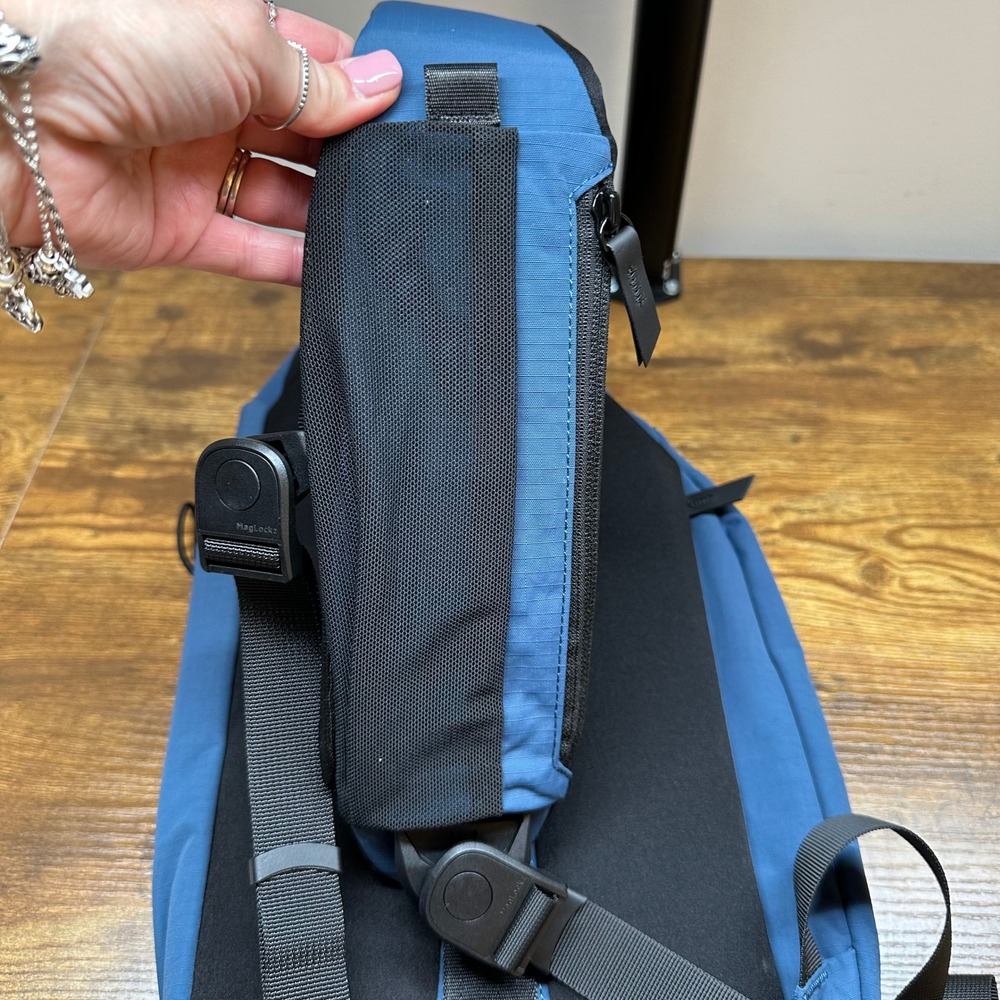 NEW Alpaka Metro Crossbody Bag Blue Axoflux 210D Right Shoulder Sling - Picture 8 of 13